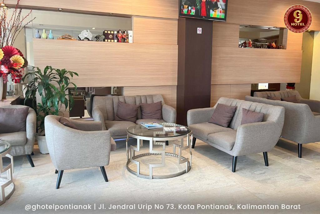 Posezení v ubytování G-Hotel Pontianak