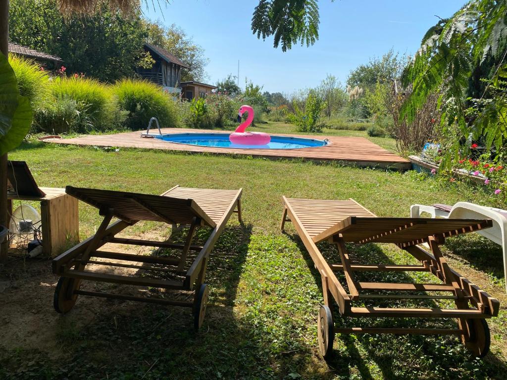 Bazén v ubytování Morava Garden Resort nebo v jeho okolí