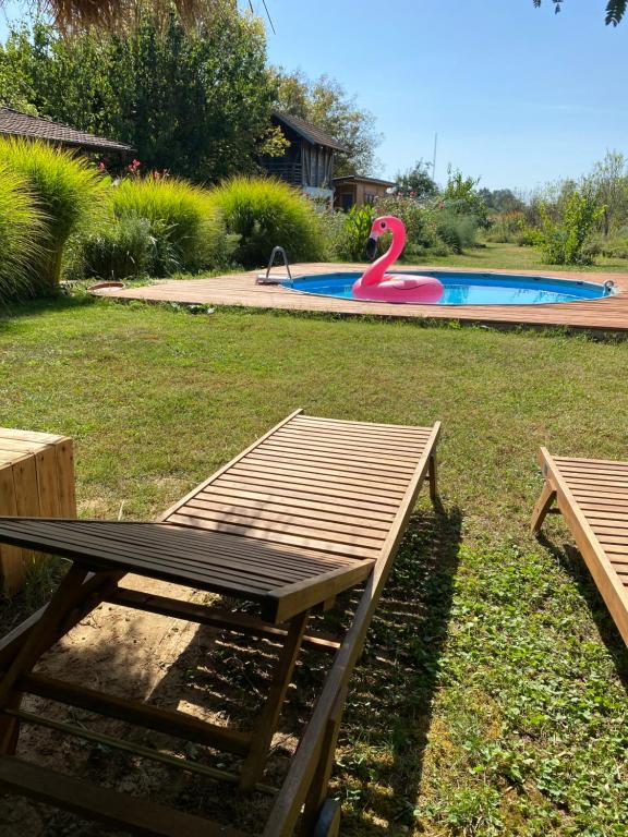 Bazén v ubytování Morava Garden Resort nebo v jeho okolí