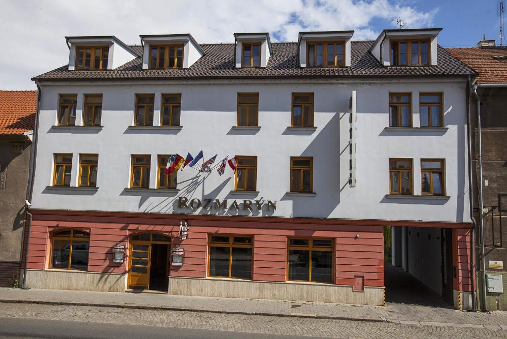 Budova, kde se hotel nachází