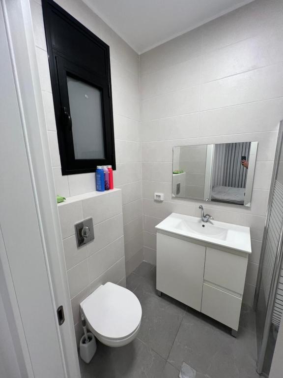 Een badkamer bij בית בים