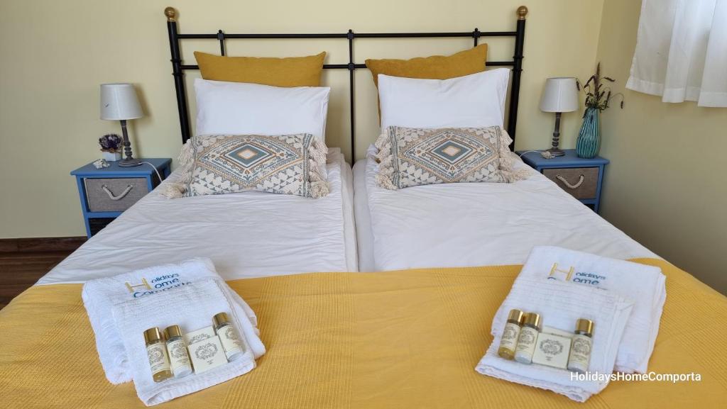 Cama ou camas em um quarto em Holidays Home Comporta