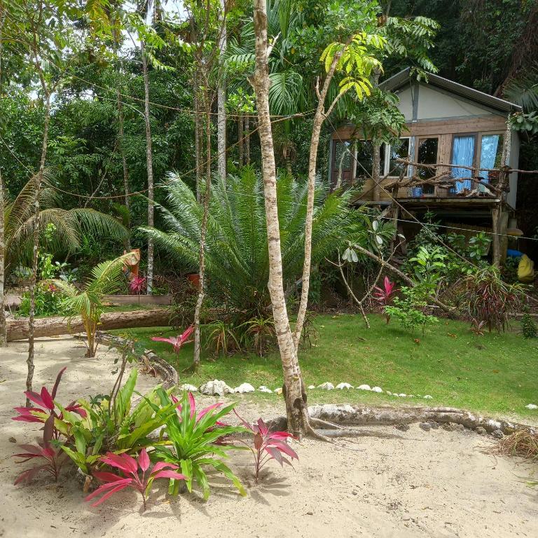 Sumatra Ecolodge - Camera Doppia Deluxe Con Balcone E Vista Sul Mare