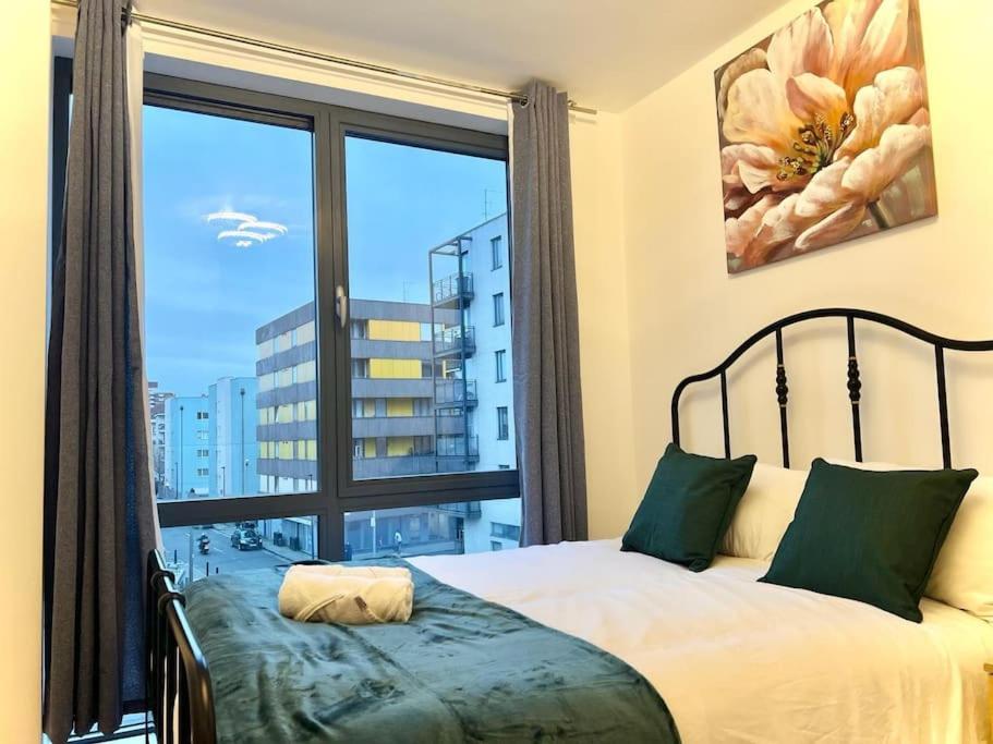 Katil atau katil-katil dalam bilik di Beautiful One Bedroom Flat In Central London