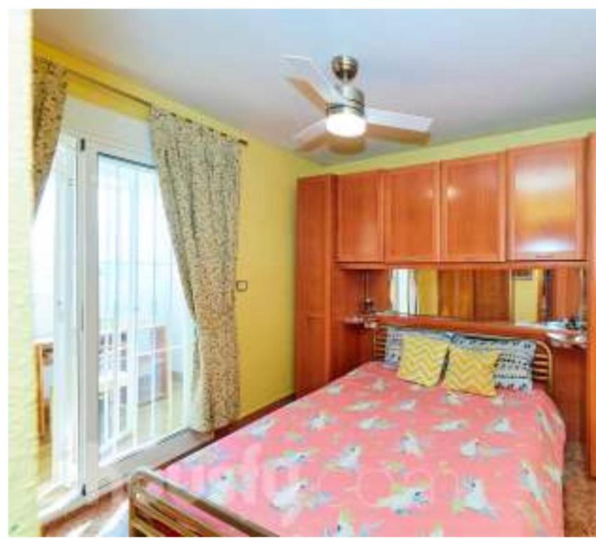 En eller flere senge i et værelse på FABULOUS HOLIDAY HOUSE