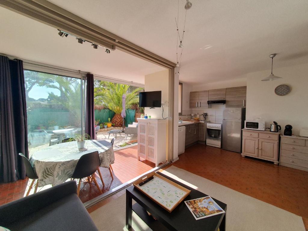 Photo de la galerie de l'établissement LES PALMIERS, à Sainte-Maxime