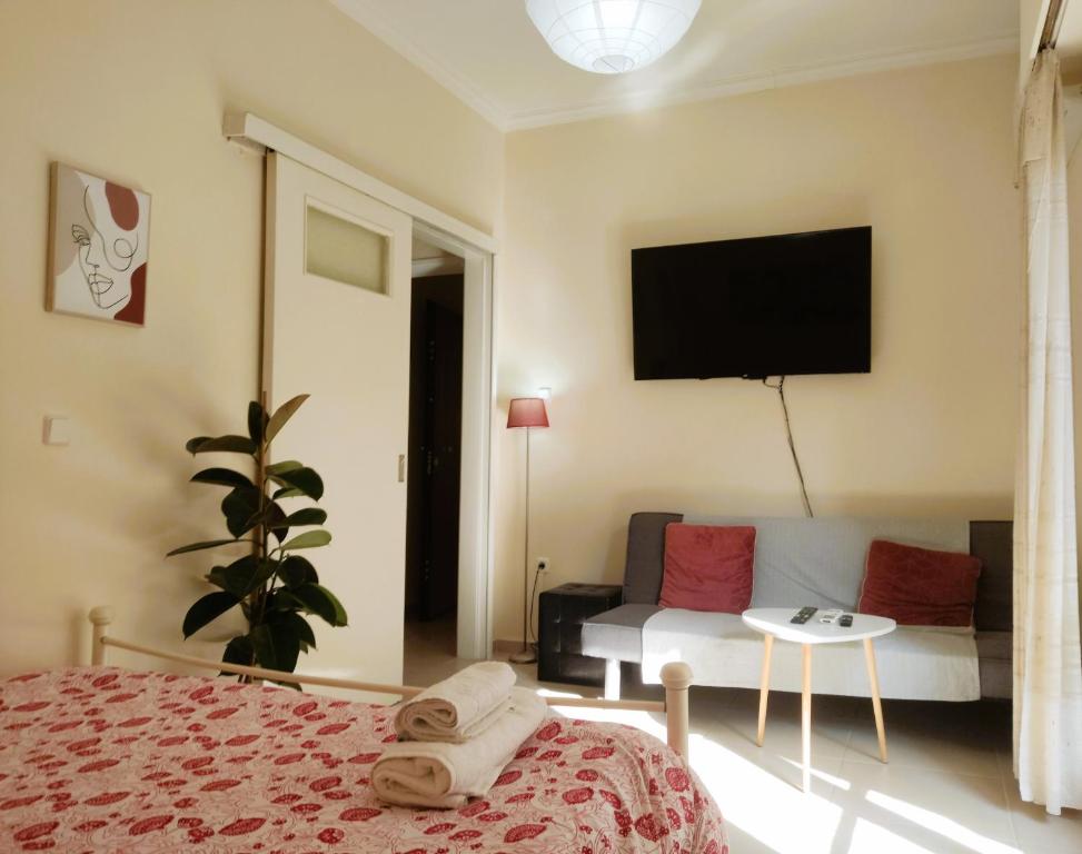 Next to Metro! Bright Apartment with Fully Equipped Kitchen