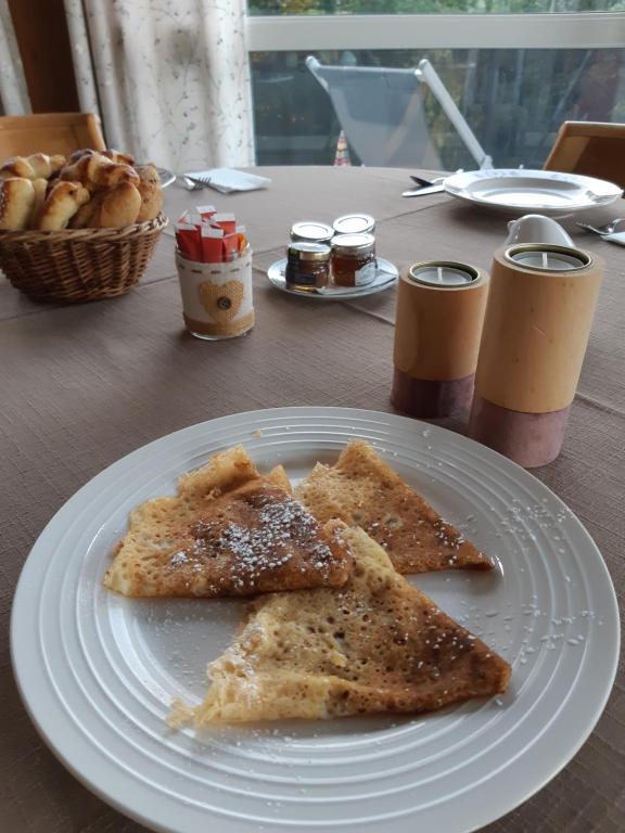 Jídlo v hotelu nebo okolí