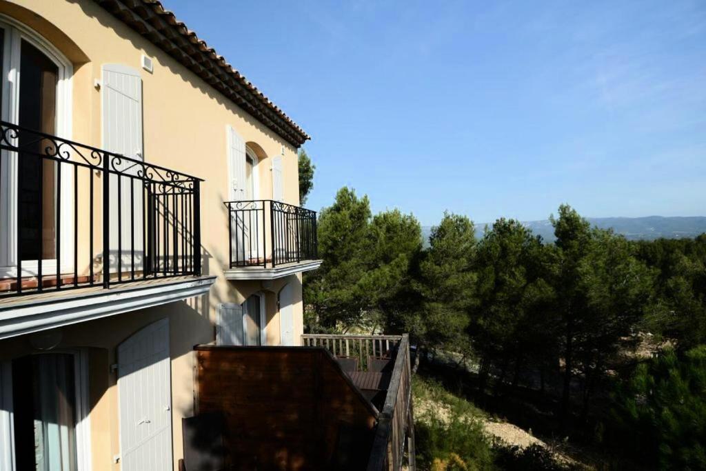 Balkón alebo terasa v ubytovaní Les Coteaux de Pont Royal en Provence - maeva Home - Appartement 2 Pièces 4 Personnes - Sélection MAE-6016