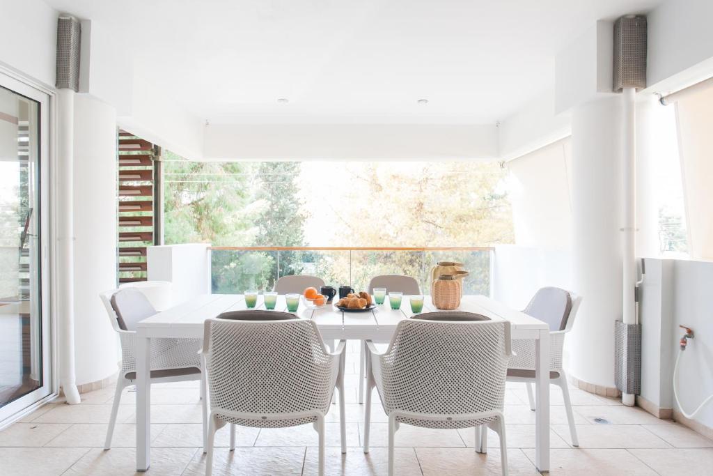 Elegant Maisonette 4BD Glyfada
