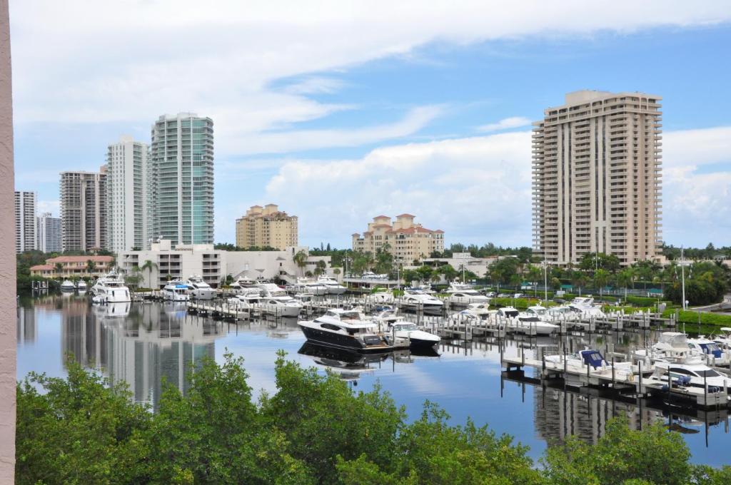 aventura yacht club vacation rentals