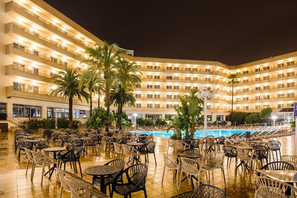 Bazén v ubytování Hotel Jaime I nebo v jeho okolí