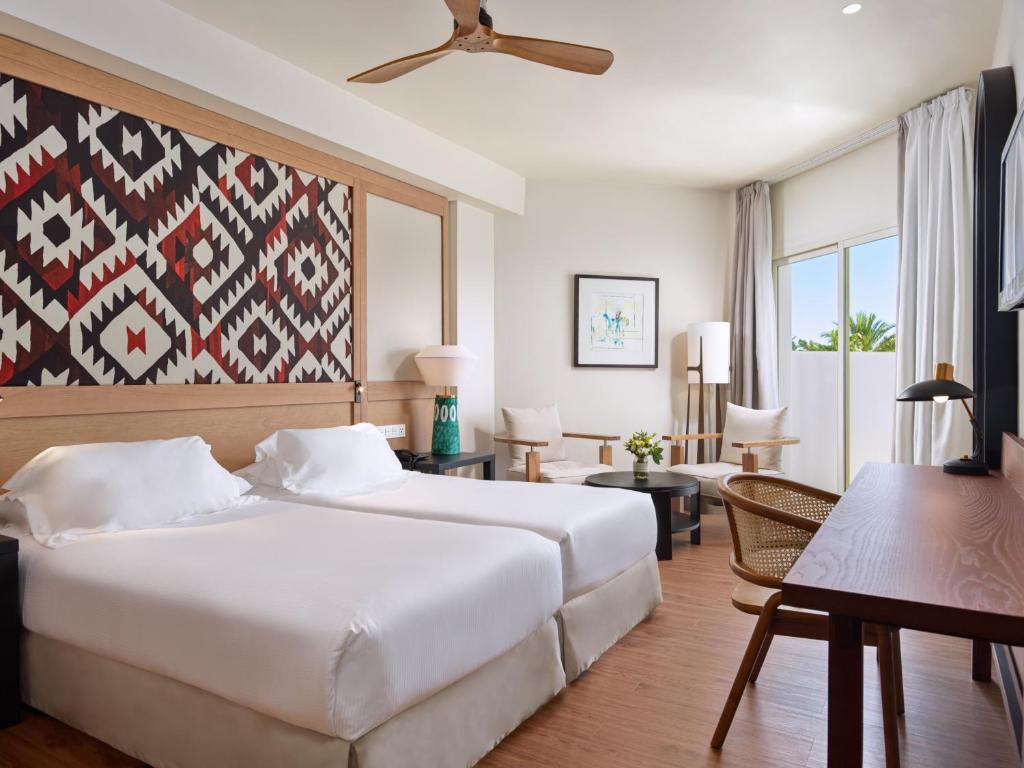 H10 Estepona Palace - Superior Double Room With Extra Bed (3 Adults)