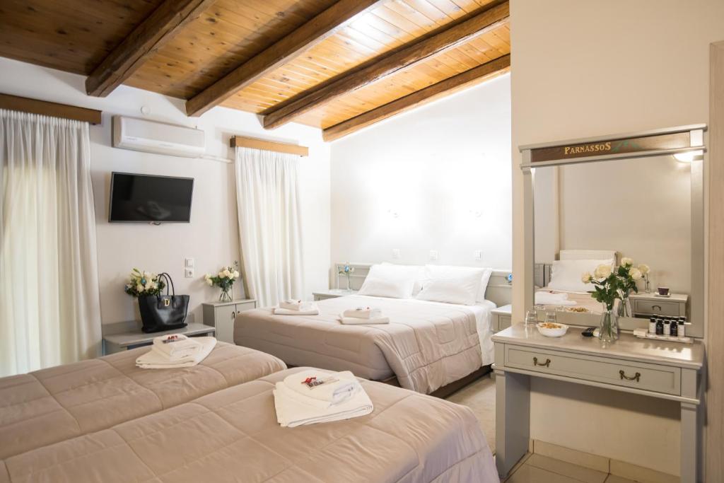 Parnassos Delphi Hotel - Quarto Quádruplo
