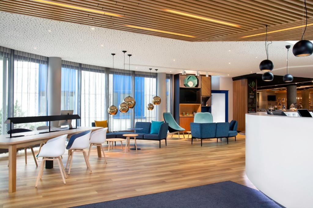 Posezení v ubytování Holiday Inn Stuttgart by IHG