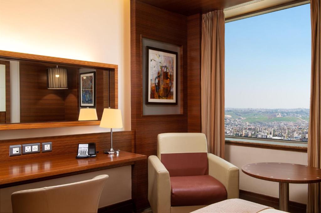 Crowne Plaza Amman by IHG - Standard Twin Room - Smoking