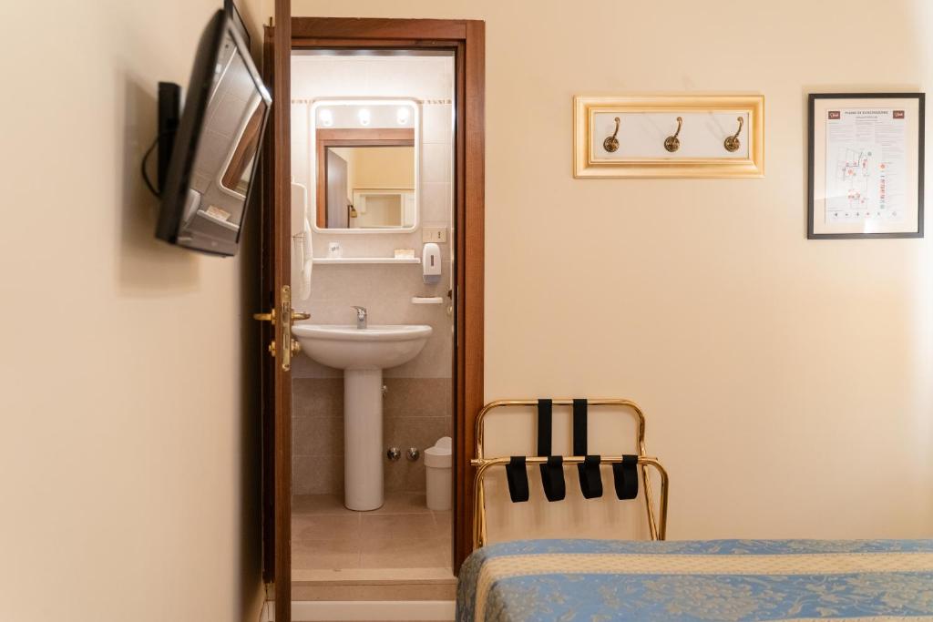 Koupelna v ubytování Hotel Tivoli