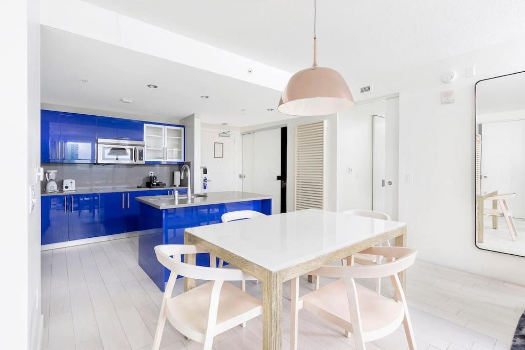 Kuchyň nebo kuchyňský kout v ubytování 2BR W Residence, FLL Beach, Oceanside, pools, hot tub, bar credit