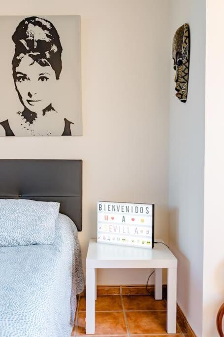 Posteľ alebo postele v izbe v ubytovaní Apartamento privado con piscina y jardin compartidos.