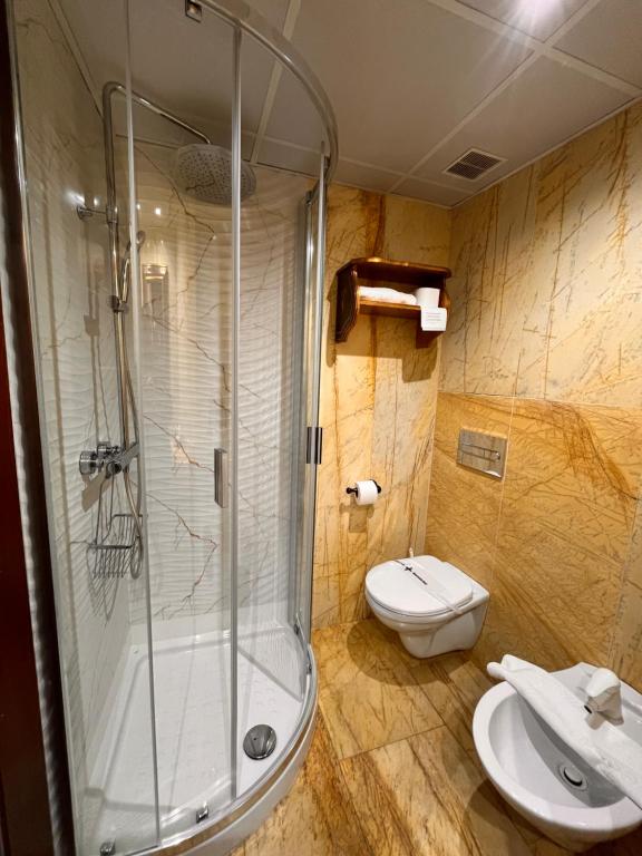 Koupelna v ubytování Hotel Microtel Placentinos