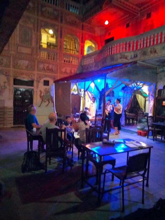 Restaurace v ubytování Hotel Shekhawati, A boutique stay