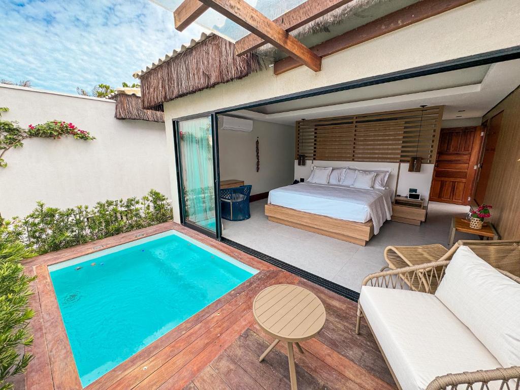 Bazén v ubytování Poozendin Hotel de Charme nebo v jeho okolí