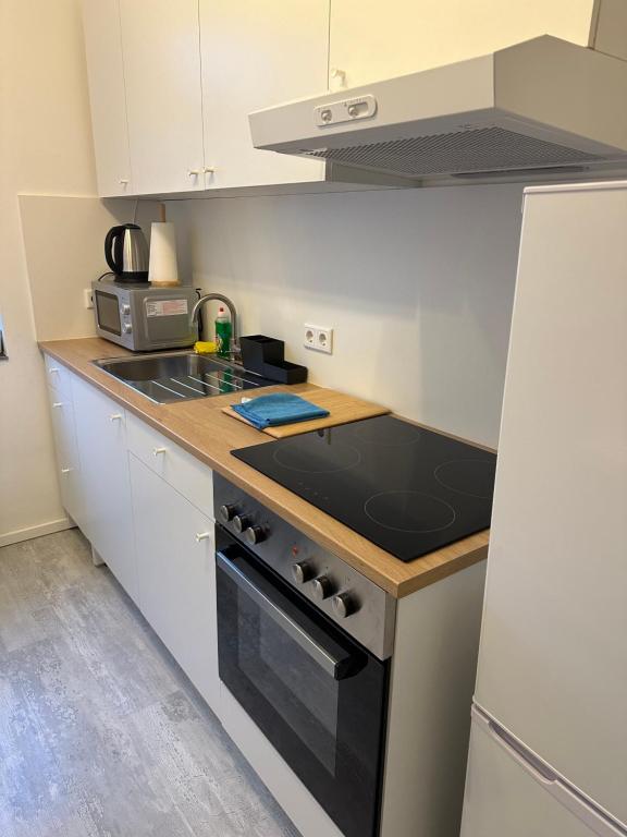 Place to sleep - Kassel: Direkt an der Uni - Appartement