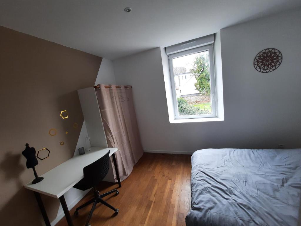 Belle Suite privative centre vesoul - Double Room With Private Bathroom