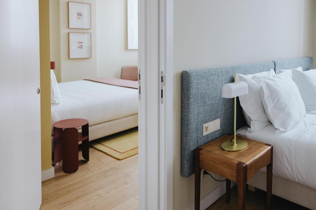 NINE DOTS Azorean Art Boutique Hotel - Resim 18