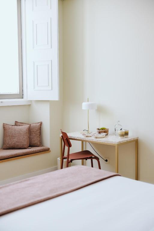 NINE DOTS Azorean Art Boutique Hotel - Resim 16