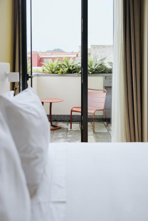 NINE DOTS Azorean Art Boutique Hotel - Resim 30