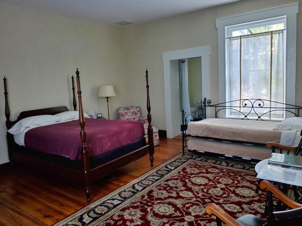Mountain Home Bed & Breakfast - Chambre Familiale Avec Salle De Bain Privée