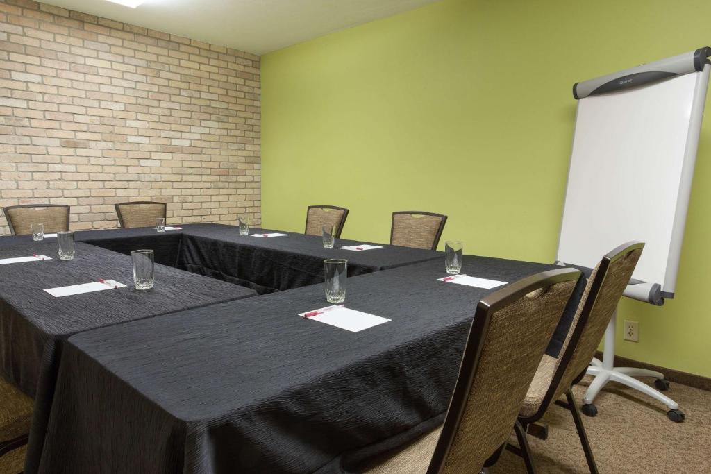 Konferenční prostory v ubytování Drury Inn & Suites McAllen