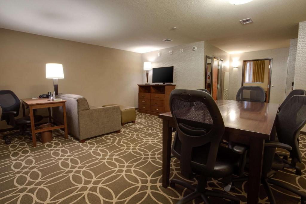 Drury Plaza Hotel Pittsburgh Downtown photo