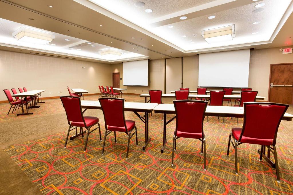 Drury Plaza Hotel Indianapolis Carmel photo