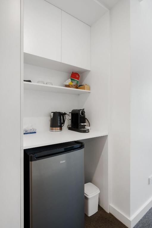 Lakeside Luxury Studio Apartment - Resim 5