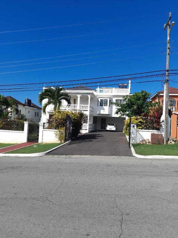 Montego Bay westgate Hills jamaica Melrose place, Montego Bay (updated