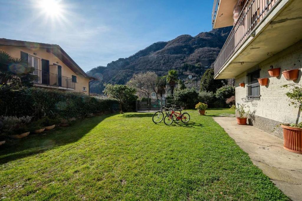Nespecifikovaný výhled na hory nebo výhled na hory při pohledu z apartmánu