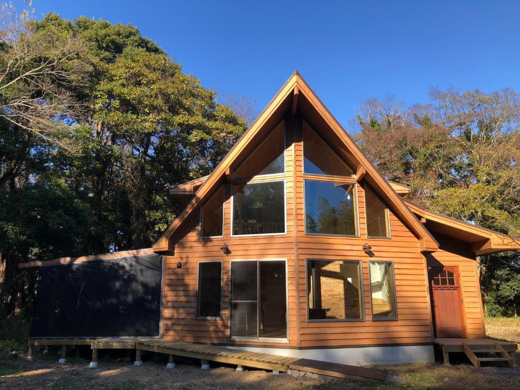 Kashima歴史ある鹿島神宮の森の中にひっそりと佇むログハウス的相册照片