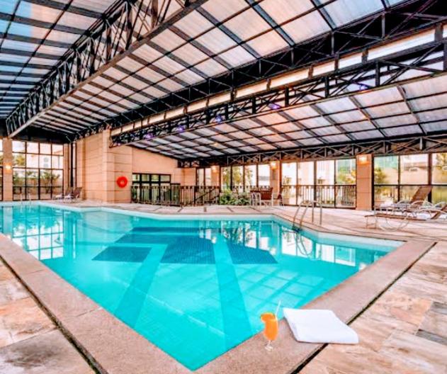 Hotel MRC PINHEIROS The Best Excellence Duplex Studio Red Velvet