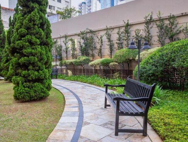 Foto da galeria de Hotel MRC PINHEIROS- The Best Excellence Duplex Studio - Red Velvet Deluxe Edition - First Class - By LuXXoR em São Paulo