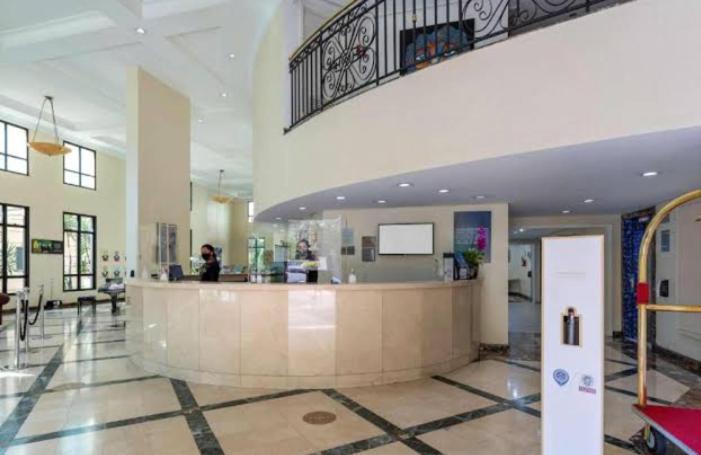Foto da galeria de Hotel MRC PINHEIROS- The Best Excellence Duplex Studio - Red Velvet Deluxe Edition - First Class - By LuXXoR em São Paulo