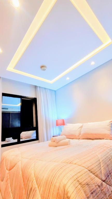 Foto da galeria de Hotel MRC PINHEIROS- The Best Excellence Duplex Studio - Red Velvet Deluxe Edition - First Class - By LuXXoR em São Paulo