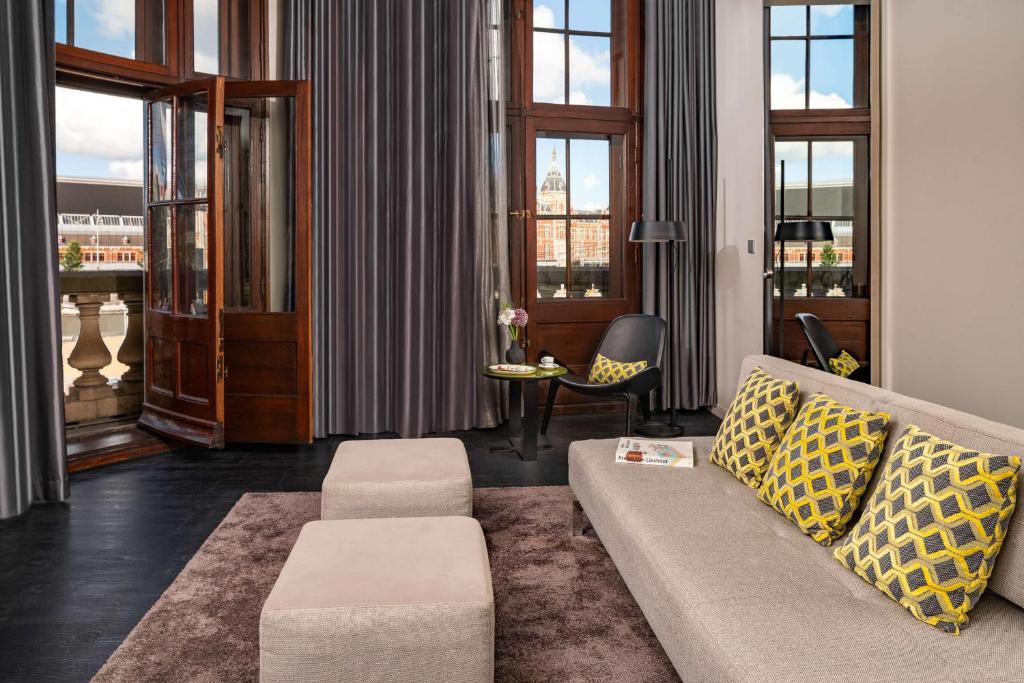 art'otel amsterdam, Powered by Radisson Hotels - Masterpiece Family Suite With Canal View