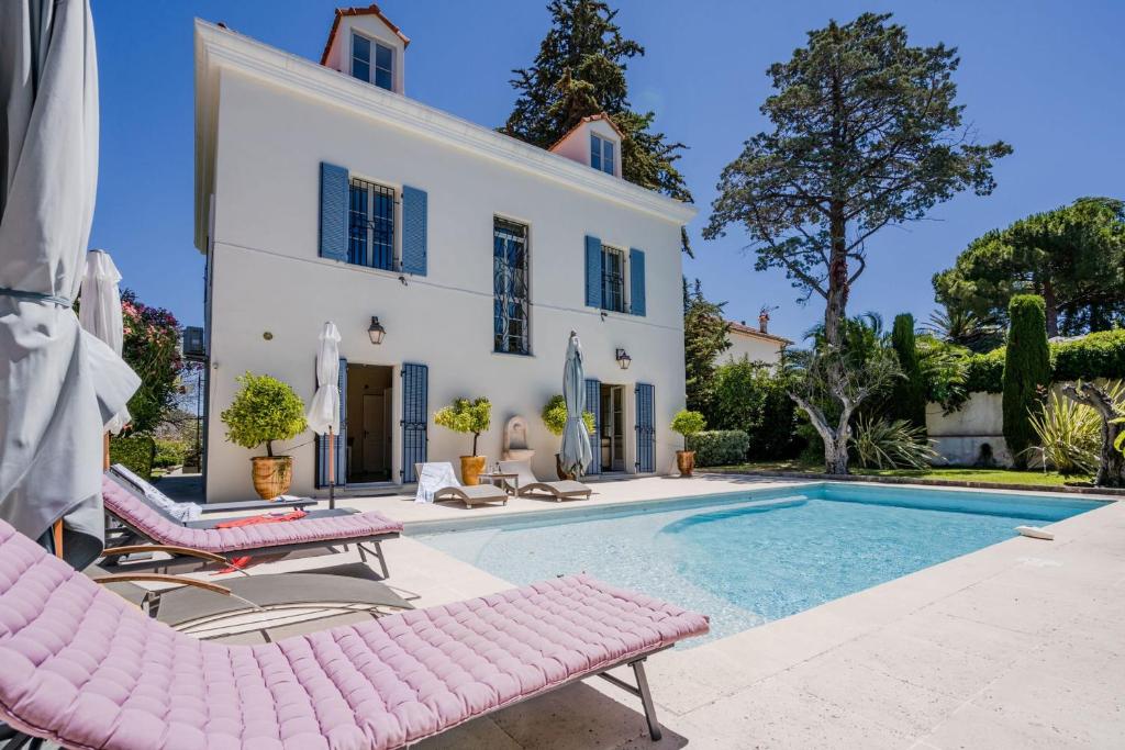 Villa in Cap d’Antibes near beaches