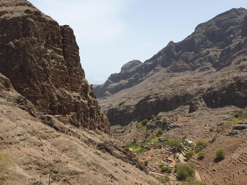 a view of a canyon in the mountains at Casa Medina in Fajãzinha
