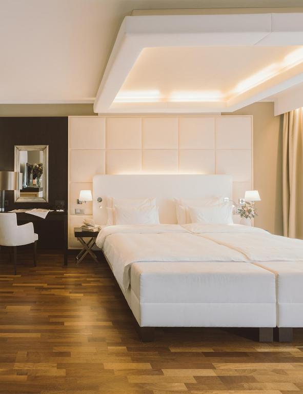 Postel nebo postele na pokoji v ubytování Adults Only Hotel Reiters Supreme