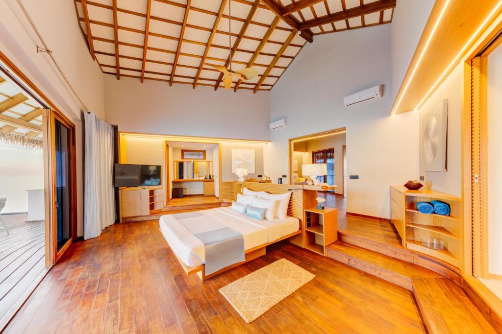 Cinnamon Velifushi Maldives - Complimentary Speedboat Return for 2 pax on 7 nights or more stays valid to 31 Oct 2027 & up to 2 kids stay free - View 39