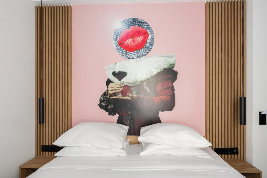 The Q Hotel - Resim 39