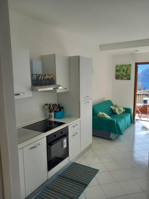Kuchyň nebo kuchyňský kout v ubytování NABOO APARTMENT
